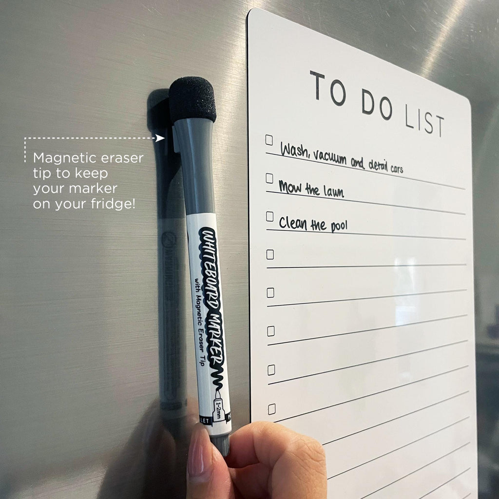 Magnetic eraser tip on the pen's cap makes it easy to keep your marker on your fridge and easy to access for whenever your plans change.