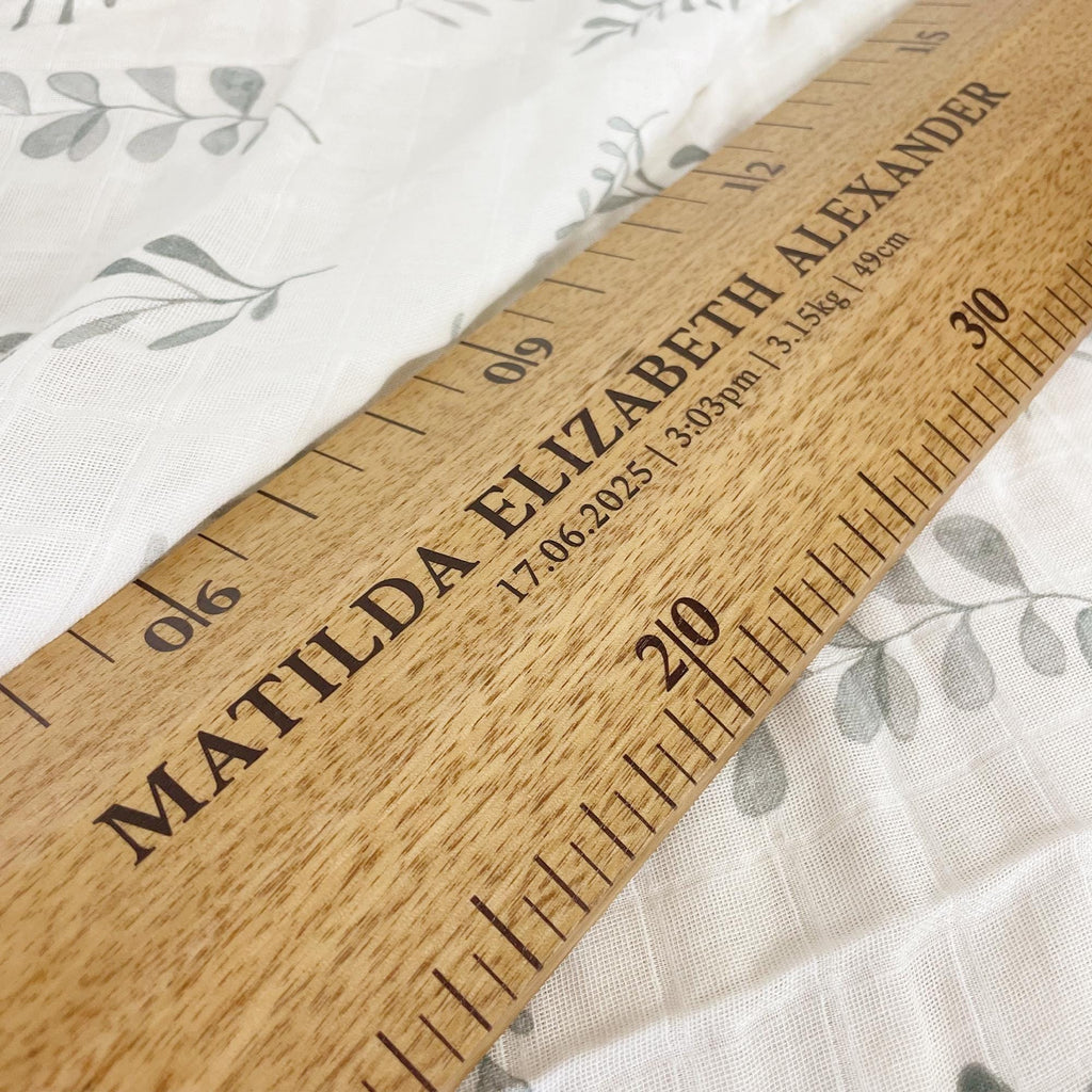 Premium UV-printed wood baby length ruler. Photo prop and baby memorabilia. Perfect gift for new mothers, families and baby announcements.